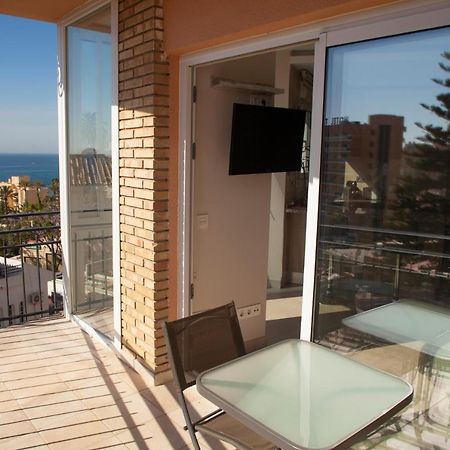 Апартаменты Apartamento Junto Al Mar En Puerto Marina Бенальмадена Экстерьер фото