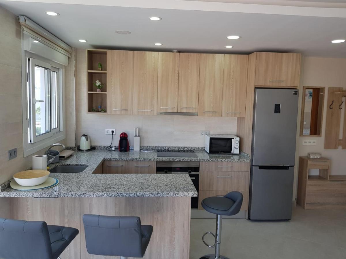 Апартаменты Apartamento Junto Al Mar En Puerto Marina Бенальмадена Экстерьер фото